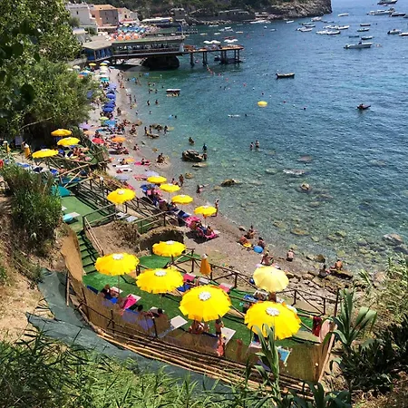 Kamp alanı Villaggio Nettuno Nerano