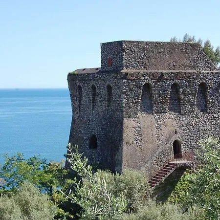 Villaggio Nettuno * Nerano